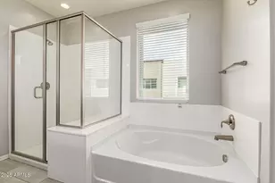 1970 W Desert Hollow Dr, Phoenix, AZ 85085 - Photo 21