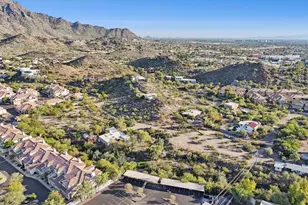 1720 E Pleasant Dr, Phoenix, AZ 85020 - Photo 11