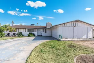 3836 W Royal Palm Rd, Phoenix, AZ 85051 - Photo 1