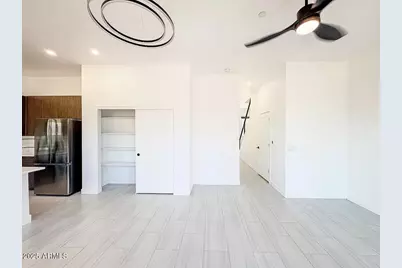 3109 N 39th Street #07, Phoenix, AZ 85018 - Photo 7