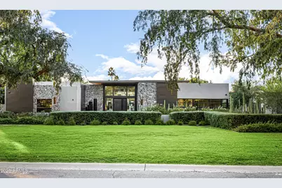 8330 N 74th Place, Scottsdale, AZ 85258 - Photo 1