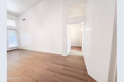 6273 W Louise Drive, Glendale, AZ 85310 - Photo 5