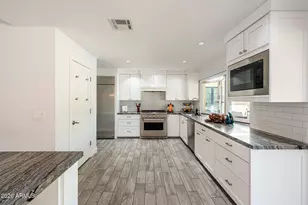 4630 E Palo Verde Dr, Phoenix, AZ 85018 - Photo 15