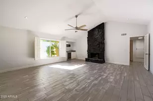 4630 E Palo Verde Dr, Phoenix, AZ 85018 - Photo 7