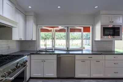 4630 E Palo Verde Drive, Phoenix, AZ 85018 - Photo 15