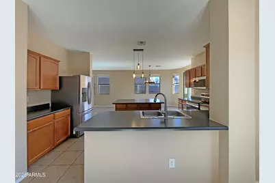 46057 W Dutchman Drive, Maricopa, AZ 85139 - Photo 9