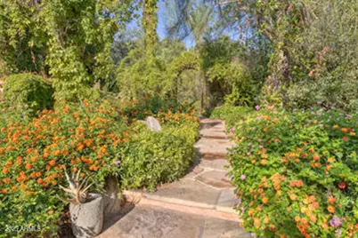 5747 E Mockingbird Lane, Paradise Valley, AZ 85253 - Photo 5