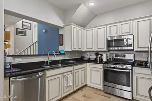 3674 E Trinity Ln, Chandler, AZ 85286 - Photo 11