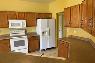 2629 N 63rd Dr, Phoenix, AZ 85035 - Photo 5