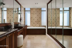 2402 E Esplanade Ln, Phoenix, AZ 85016 - Photo 13