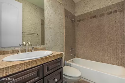 2482 E Roma Avenue, Phoenix, AZ 85016 - Photo 15