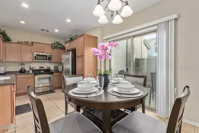 2179 W Scully Drive, Phoenix, AZ 85023 - Photo 1