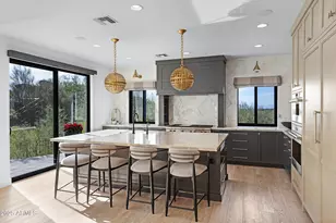 5841 N Echo Canyon Cir, Phoenix, AZ 85018 - Photo 13