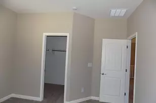 1367 S Country Club Dr, Mesa, AZ 85210 - Photo 25