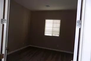 1367 S Country Club Dr, Mesa, AZ 85210 - Photo 9