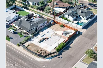 4246 N 36th Street #99, Phoenix, AZ 85018 - Photo 1