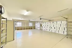 8559 W Canterbury Ln, Arizona City, AZ 85123 - Photo 35