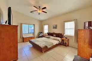 8559 W Canterbury Ln, Arizona City, AZ 85123 - Photo 17