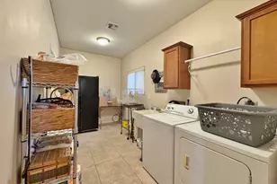 8559 W Canterbury Ln, Arizona City, AZ 85123 - Photo 37