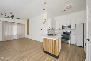 2139 W Tracy Ln, Phoenix, AZ 85023 - Photo 19