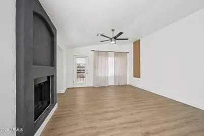 2139 W Tracy Lane, Phoenix, AZ 85023 - Photo 13
