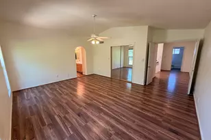 2506 E Shaw Butte Dr, Phoenix, AZ 85028 - Photo 11