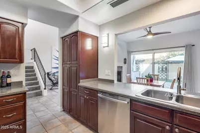 7932 E Joshua Tree Lane, Scottsdale, AZ 85250 - Photo 9