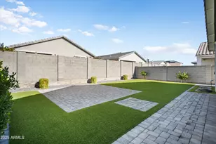 17852 W Country Club Terrace, Surprise, AZ 85387 - Photo 35