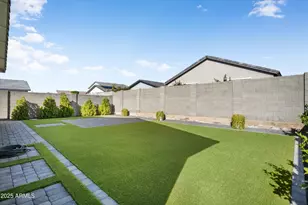 17852 W Country Club Terrace, Surprise, AZ 85387 - Photo 37