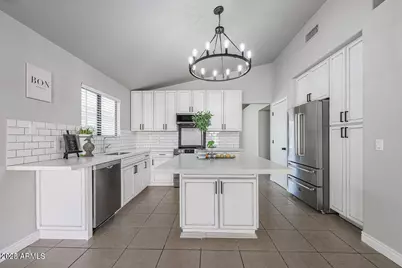 2134 E Robin Lane, Phoenix, AZ 85024 - Photo 9