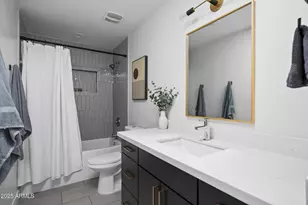 4132 N 34th Pl, Phoenix, AZ 85018 - Photo 31