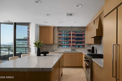 2402 E Esplanade Lane #902, Phoenix, AZ 85016 - Photo 13