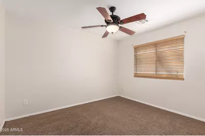 8119 W Tonto Lane, Peoria, AZ 85382 - Photo 15