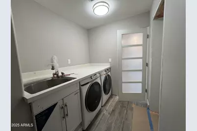 8201 S 26th Street, Phoenix, AZ 85042 - Photo 11