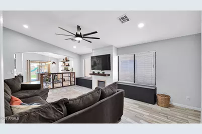 14952 W Maui Lane, Surprise, AZ 85379 - Photo 15