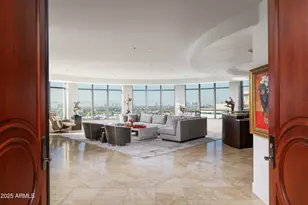 2402 E Esplanade Ln, Phoenix, AZ 85016 - Photo 3