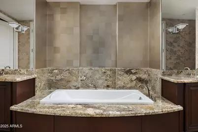 2402 E Esplanade Lane #PH2, Phoenix, AZ 85016 - Photo 15