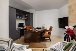 2402 E Esplanade Ln, Phoenix, AZ 85016 - Photo 17