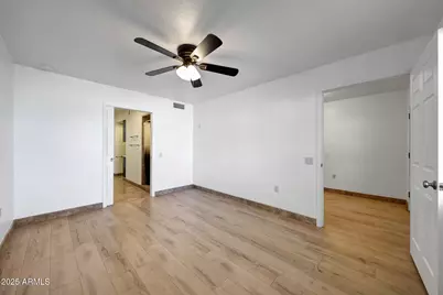 13006 N 100th Drive, Sun City, AZ 85351 - Photo 11