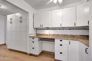 13006 N 100th Dr, Sun City, AZ 85351 - Photo 9