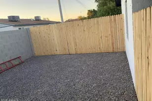 2236 E Roosevelt St, Phoenix, AZ 85006 - Photo 25