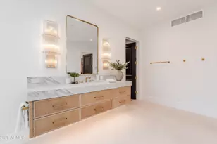 8635 N 65th St, Paradise Valley, AZ 85253 - Photo 29