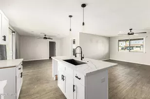 1718 S Marilyn Ann Dr, Tempe, AZ 85281 - Photo 15