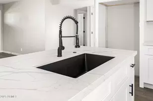 1718 S Marilyn Ann Dr, Tempe, AZ 85281 - Photo 17