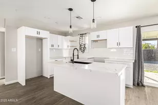 1718 S Marilyn Ann Dr, Tempe, AZ 85281 - Photo 13