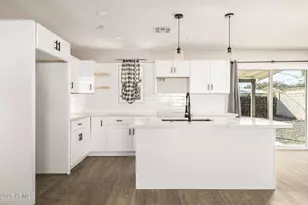 1718 S Marilyn Ann Dr, Tempe, AZ 85281 - Photo 15