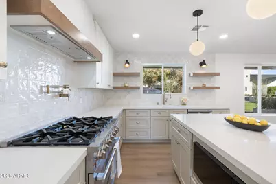 3615 E Clarendon Avenue, Phoenix, AZ 85018 - Photo 17