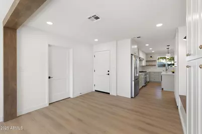 3615 E Clarendon Avenue, Phoenix, AZ 85018 - Photo 23