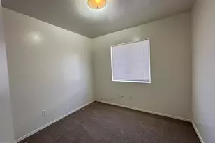 3809 W Oregon Ave, Phoenix, AZ 85019 - Photo 17