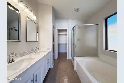 1316 E Vernoa Street, San Tan Valley, AZ 85140 - Photo 17